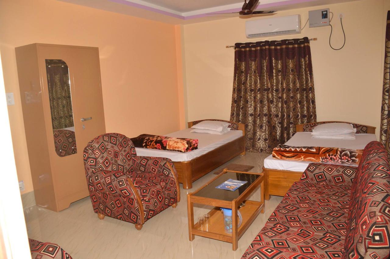 Hotel Kaustav Tezpur Екстериор снимка