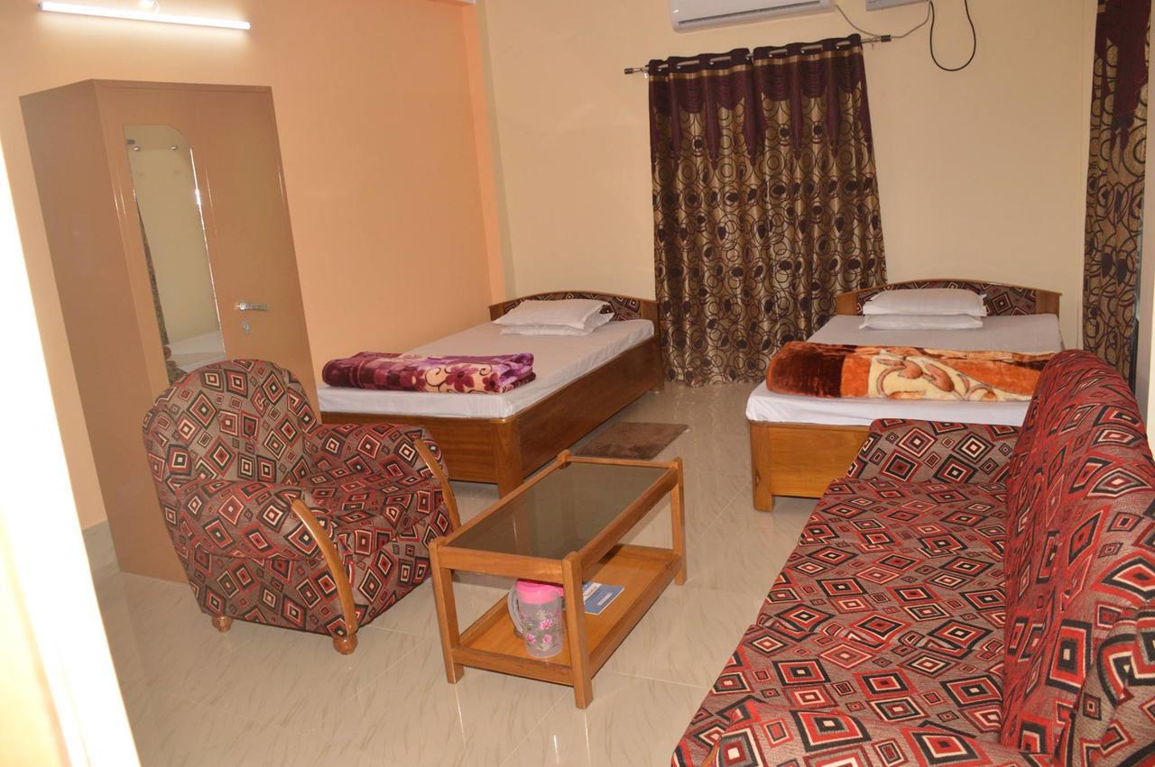 Hotel Kaustav Tezpur Екстериор снимка